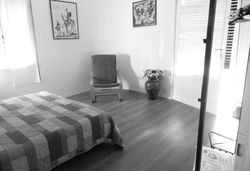 Apartamento 1 Dormitório com Sacada, Vecchia Riva