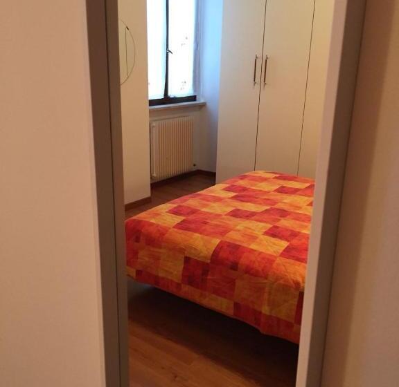 Studio Standard, Vecchia Riva