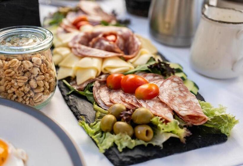 Студия Deluxe, We Rooms