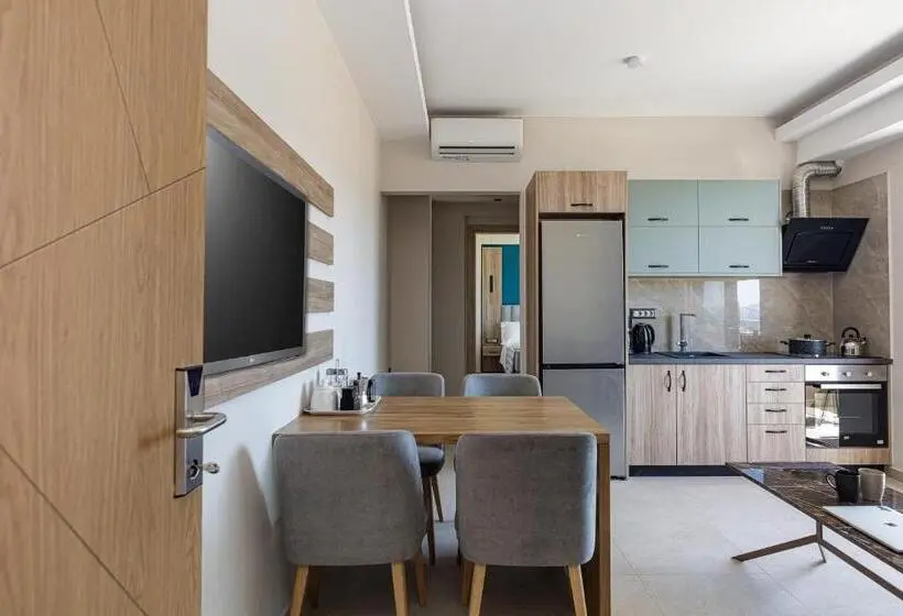スイート, Sapphire Blue Suites