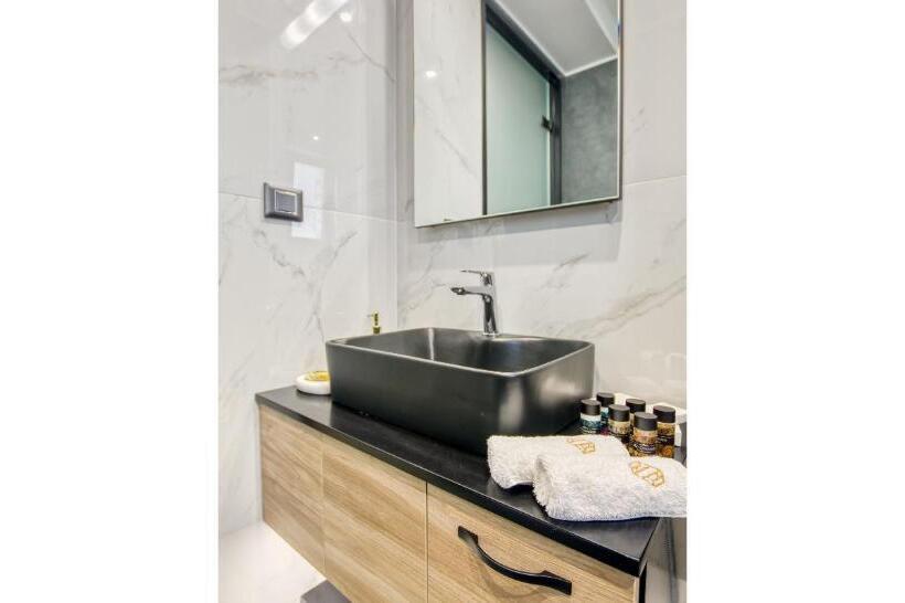 סוויטת 2 חדרי שינה, Sapphire Blue Suites