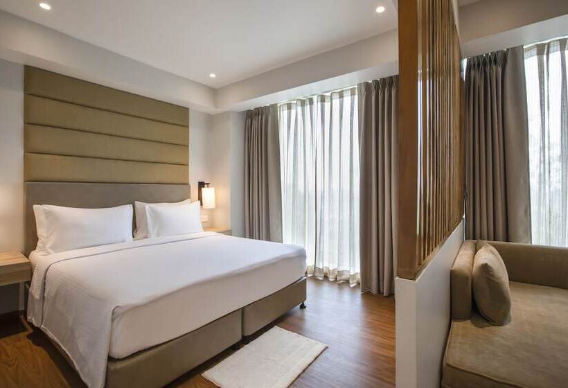 小型套房, Radisson Hotel Bareilly Airport