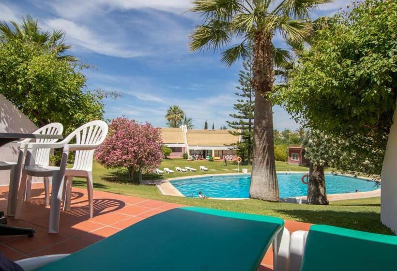 فيلا غرفتين نوم مطلة على الحديقة, Capitalmoura Mouragolf Village