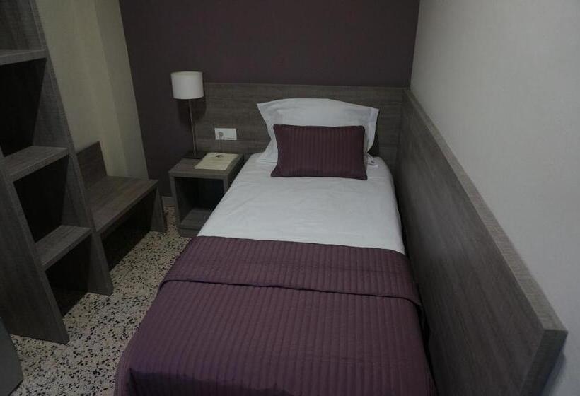 اتاق استاندارد یک تخته با سرویس بهداشتی مشترک, Hostal Fonda Montserrat