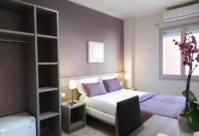 اتاق استاندارد, Hostal Fonda Montserrat
