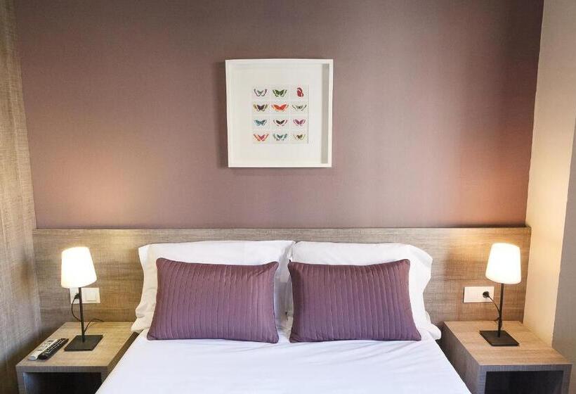 اتاق استاندارد, Hostal Fonda Montserrat