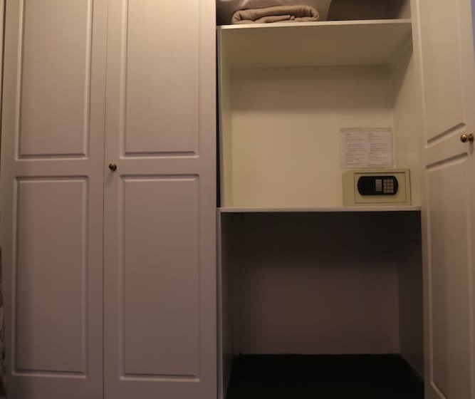 Номер Стандарт, Plaza Mayor