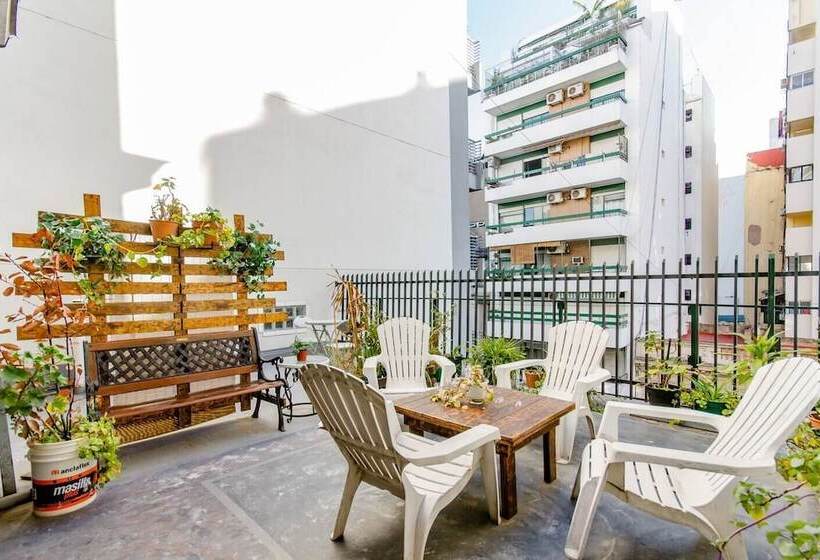 اتاق استاندارد, Baires House