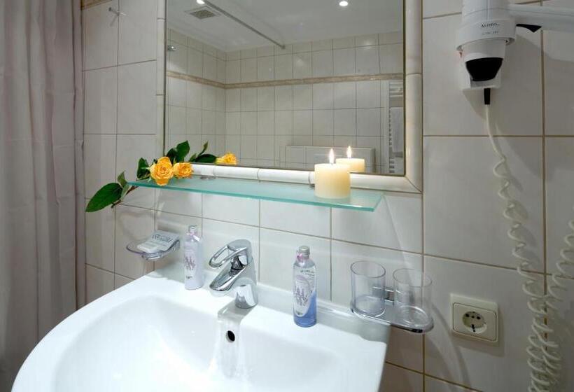 스탠다드 룸, Bergland