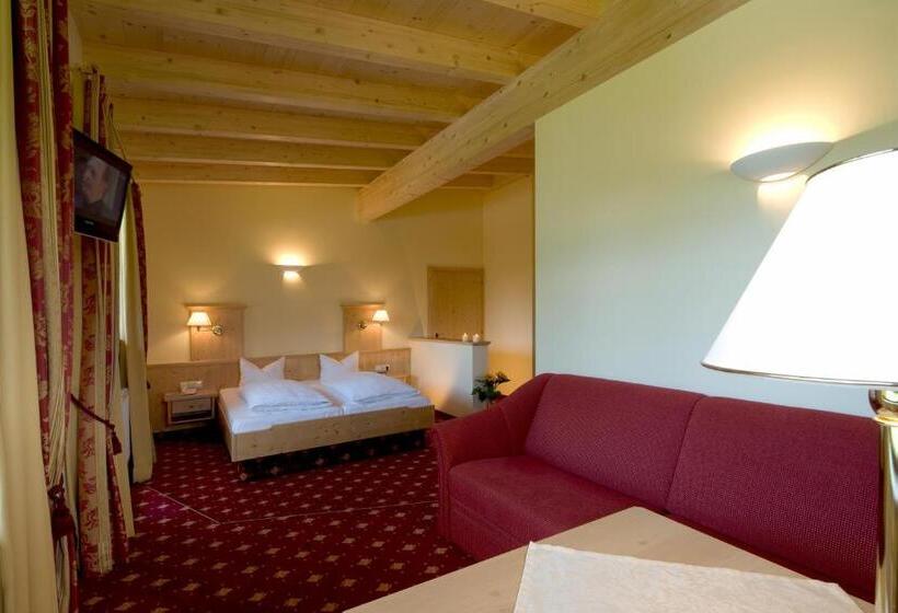 수피리어 룸, Bergland