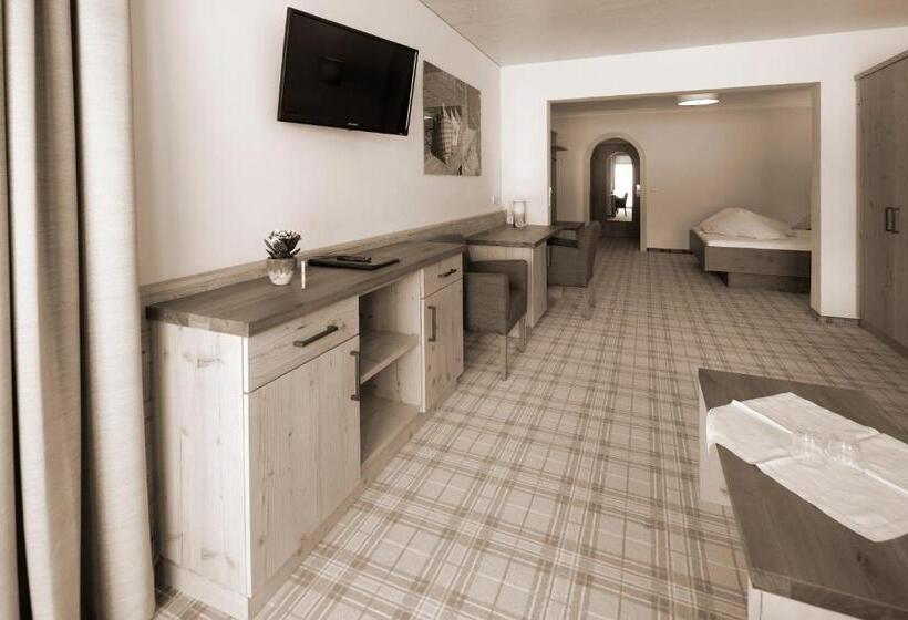 스탠다드 발코니 스튜디오, Bergland