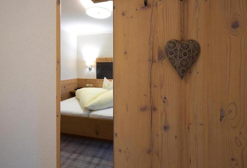 스탠다드 발코니 스튜디오, Bergland