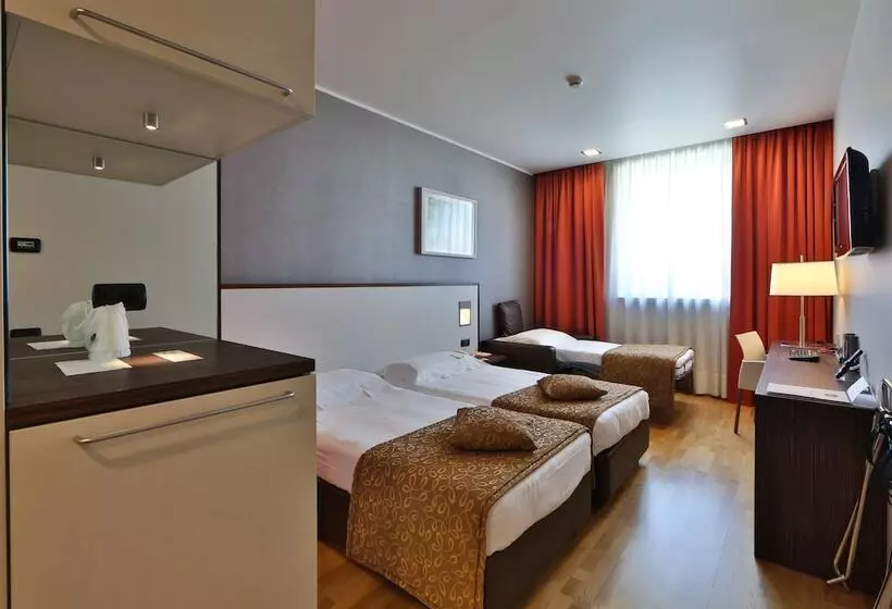 اتاق راحتی سه تخته, Best Western Falck Village Milano Sesto