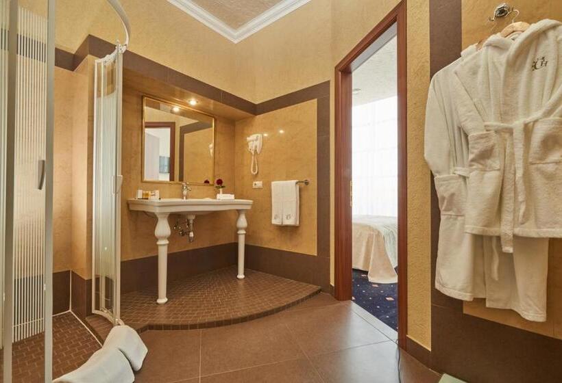 Suite with Terrace, City Holiday Resort & Spa