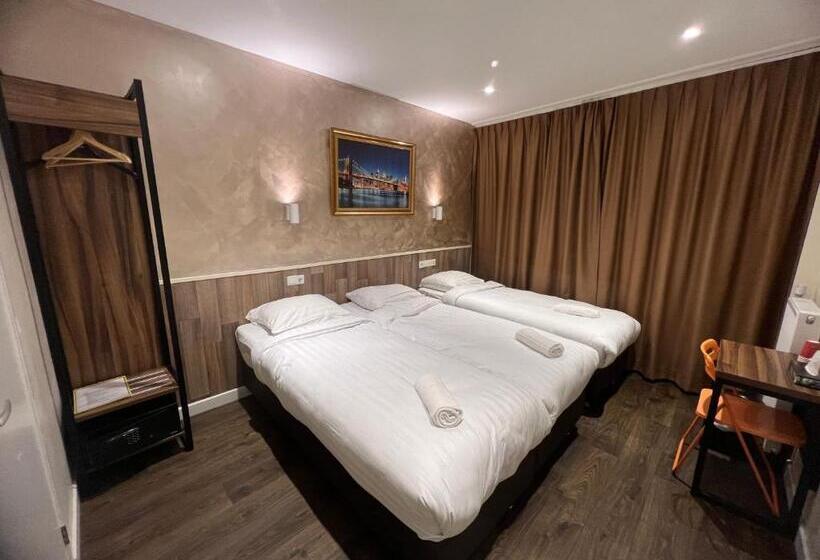 غرفة قياسية ثلاثية, Dam