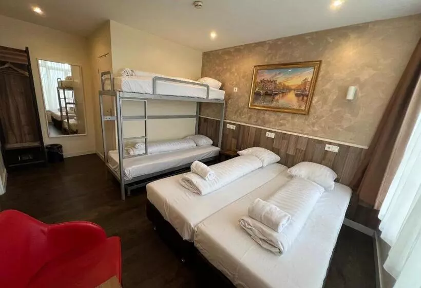 Economy Quadruple Room, Dam