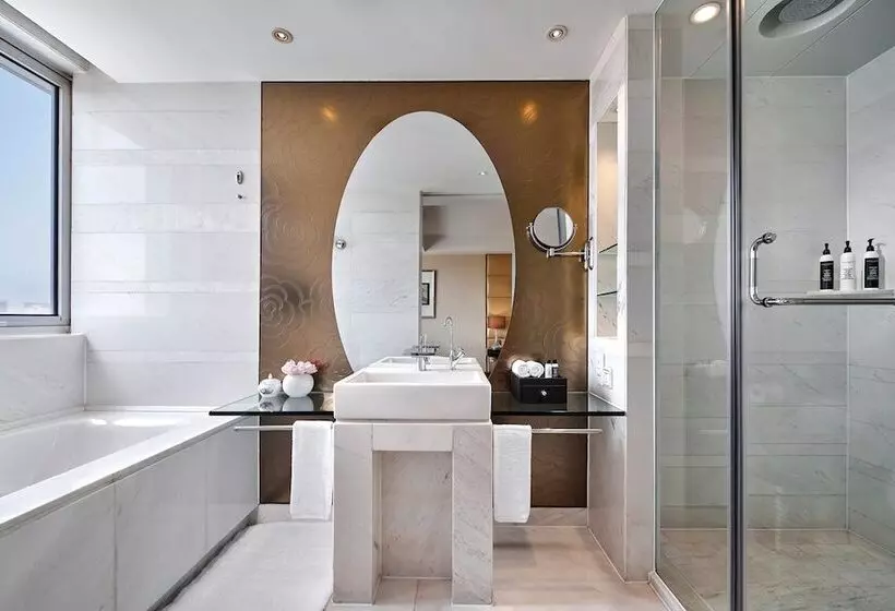 Bisneshuone, Gehua New Century Hotel Beijing