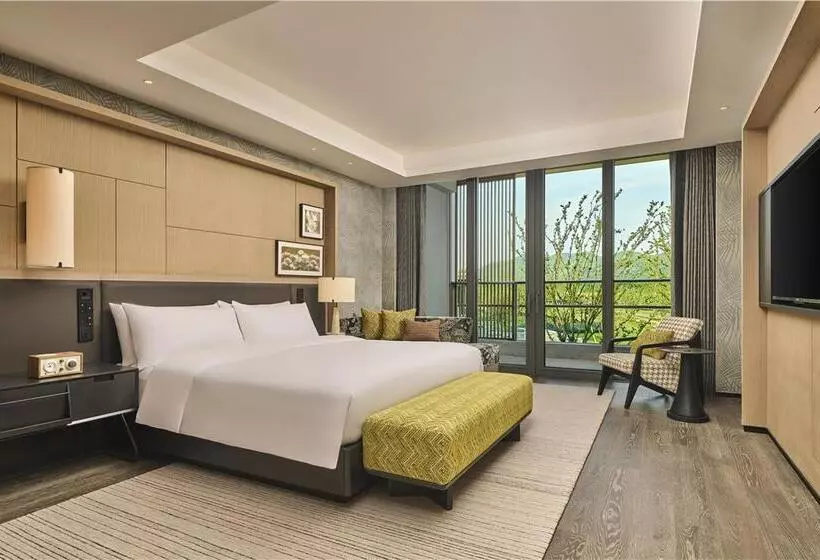 سوئیت پریمیوم, Hilton Beijing Capital Airport