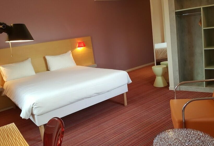 Номер Стандарт Двуспальная Кровать, Ibis Styles Le Puy En Velay