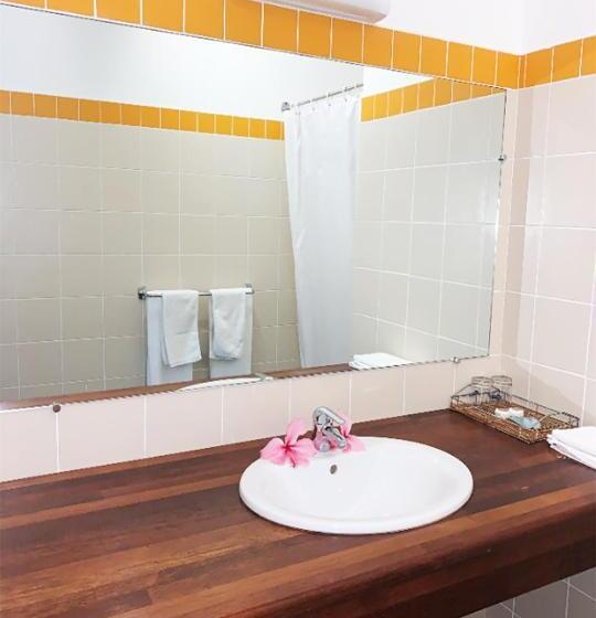 اتاق سوپریور چهار تخته, Oasis De Kiamu