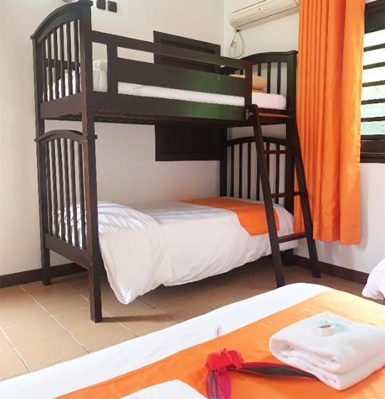 اتاق سوپریور چهار تخته, Oasis De Kiamu