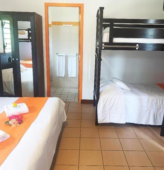 اتاق سوپریور خانوادگی, Oasis De Kiamu