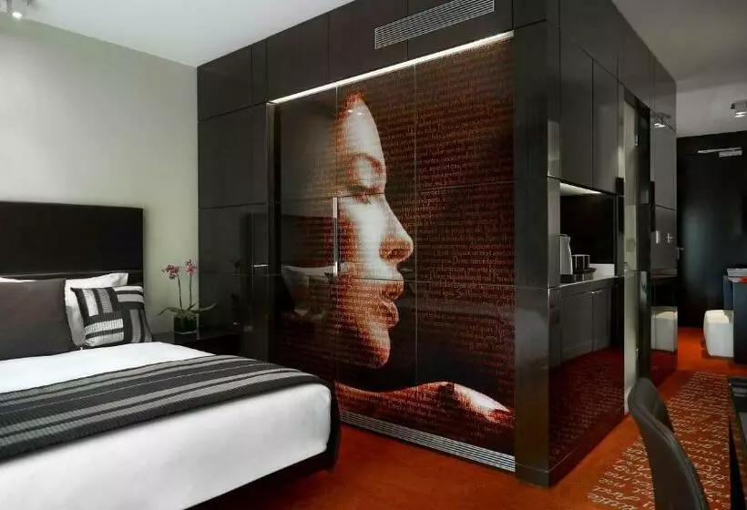Perhestudio, Park Plaza London Westminster Bridge