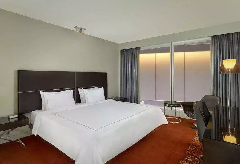 2 Bedroom Suite with Terrace, Park Plaza London Westminster Bridge