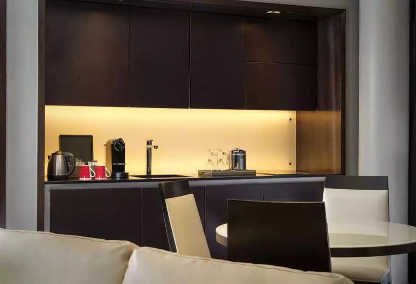 2 Bedroom Suite with Terrace, Park Plaza London Westminster Bridge