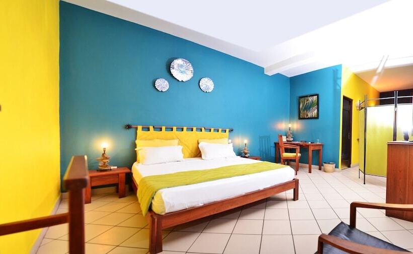 سوییت اجرایی, Restaurant Coco Lodge Majunga