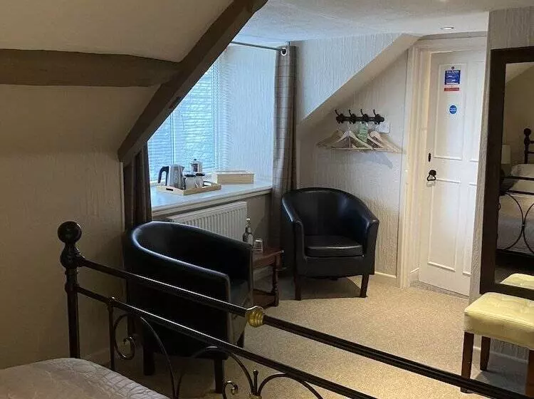 Standard Room, The George At Nunney
