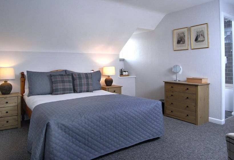 스탠다드 룸, The George At Nunney