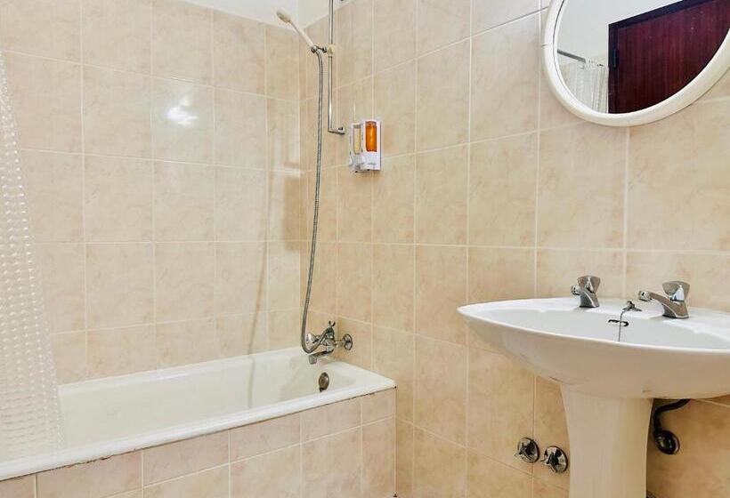 غرفة قياسية ثلاثية مزودة بتراس, Vila Bela