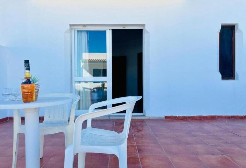 غرفة قياسية ثلاثية مزودة بتراس, Vila Bela