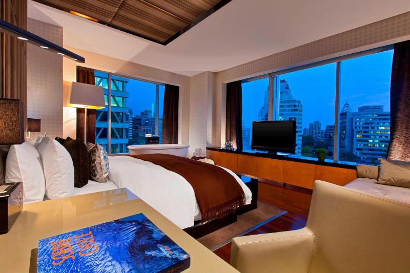 מיטת קינג בסוויטה, W Santiago