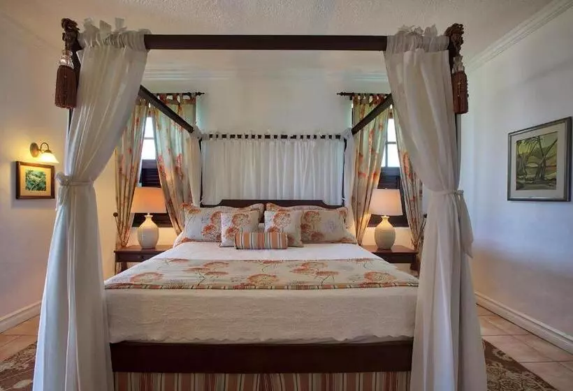 ویلای 3 خوابه با استخر, The Villas At Stonehaven