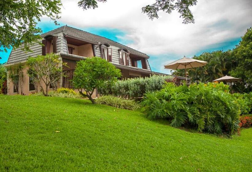 ویلای 4 خوابه, The Villas At Stonehaven