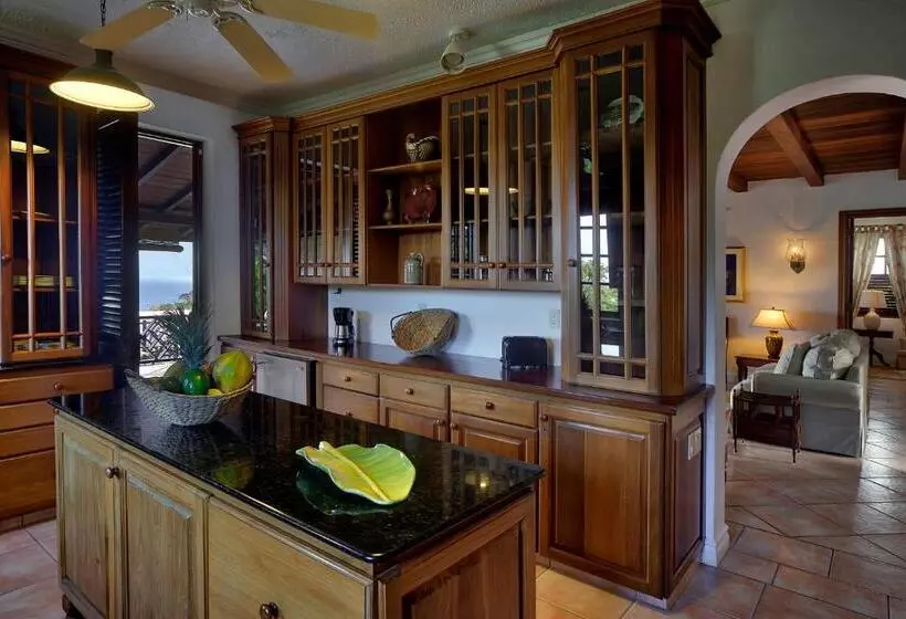 ویلای 2 خوابه با چشم‌انداز دریا, The Villas At Stonehaven