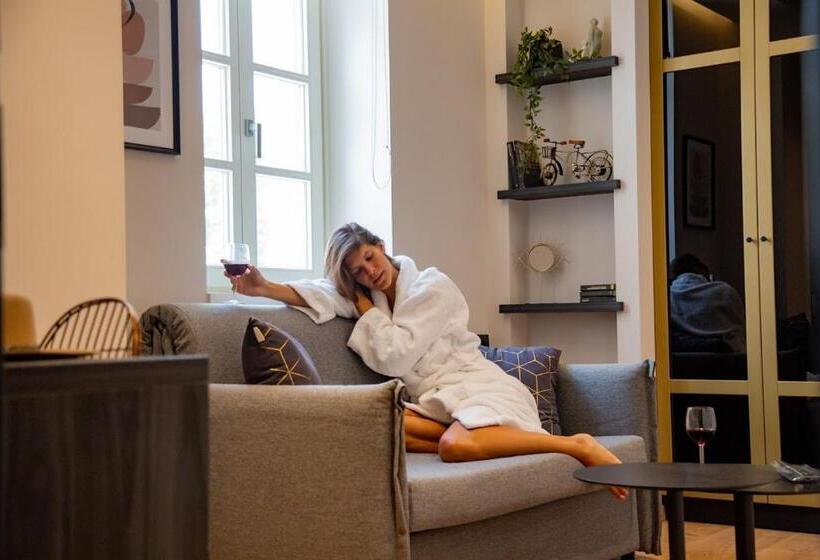 سوییت, λιθεία Lithia