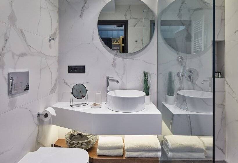 سوییت لوکس, λιθεία Lithia