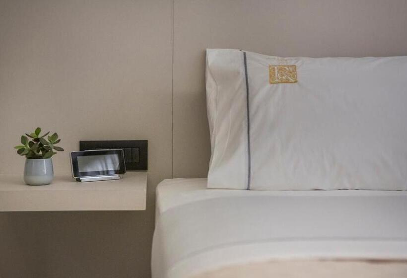 スタンダードルーム, Royalty Hotel Athens