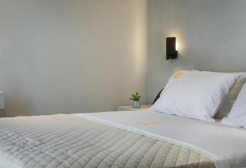 エクゼクティブスイート, Royalty Hotel Athens