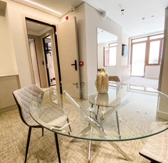 Люкс с Балконом, Royalty Hotel Athens