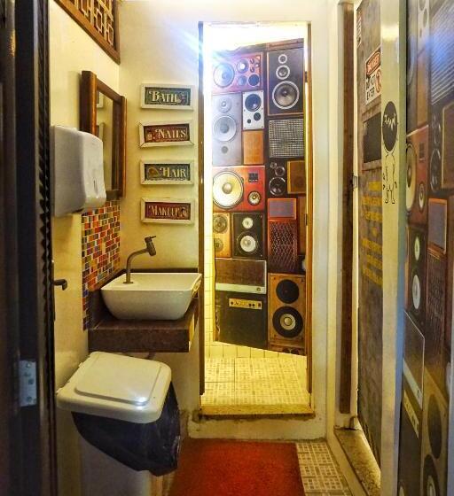 共用房间的床, Biergarten Hostel