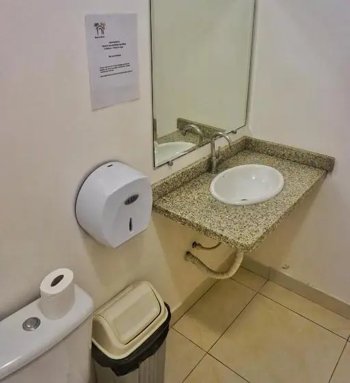 اتاق استاندارد, Biergarten Hostel
