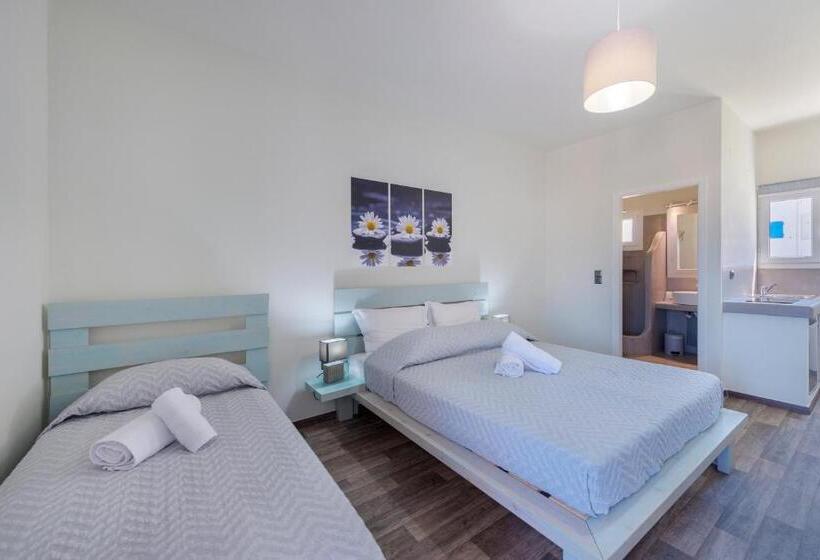 اتاق سه نفره دلوکس با چشمانداز دریا, Aegean Paradiso Vacation Club Adults Only