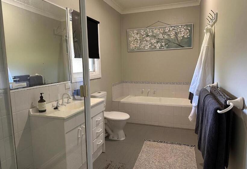 בית, 2 חדרי שינה, Bush Retreat Farm Stay 2 Br Guest Suite