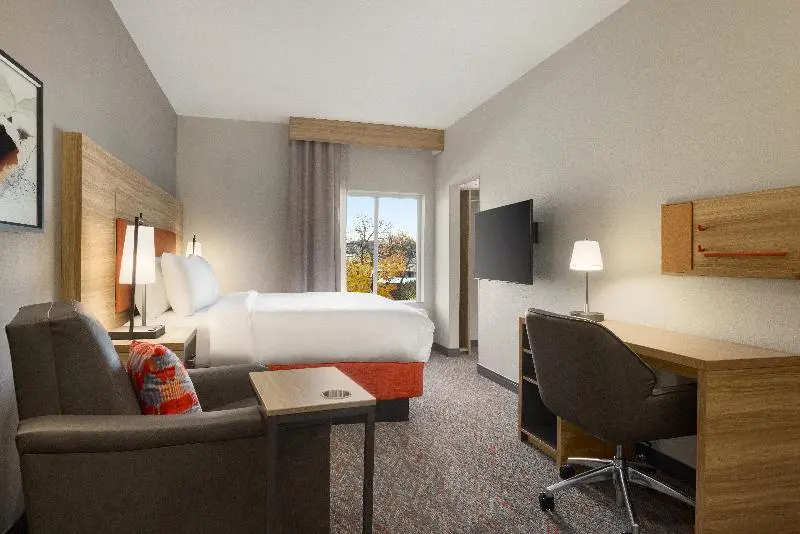 キングサイドベッドのスタンダードワンルーム, Candlewood Suites   Lexington   Medical District By Ihg