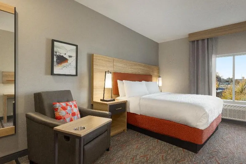 キングサイドベッドのスタンダードワンルーム, Candlewood Suites   Lexington   Medical District By Ihg
