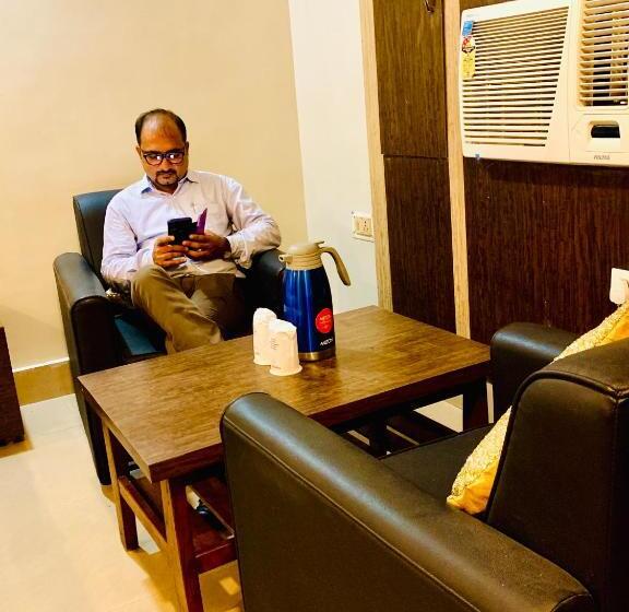 발코니 디럭스 룸, Goroomgo Hotel Reliance Jharkhand